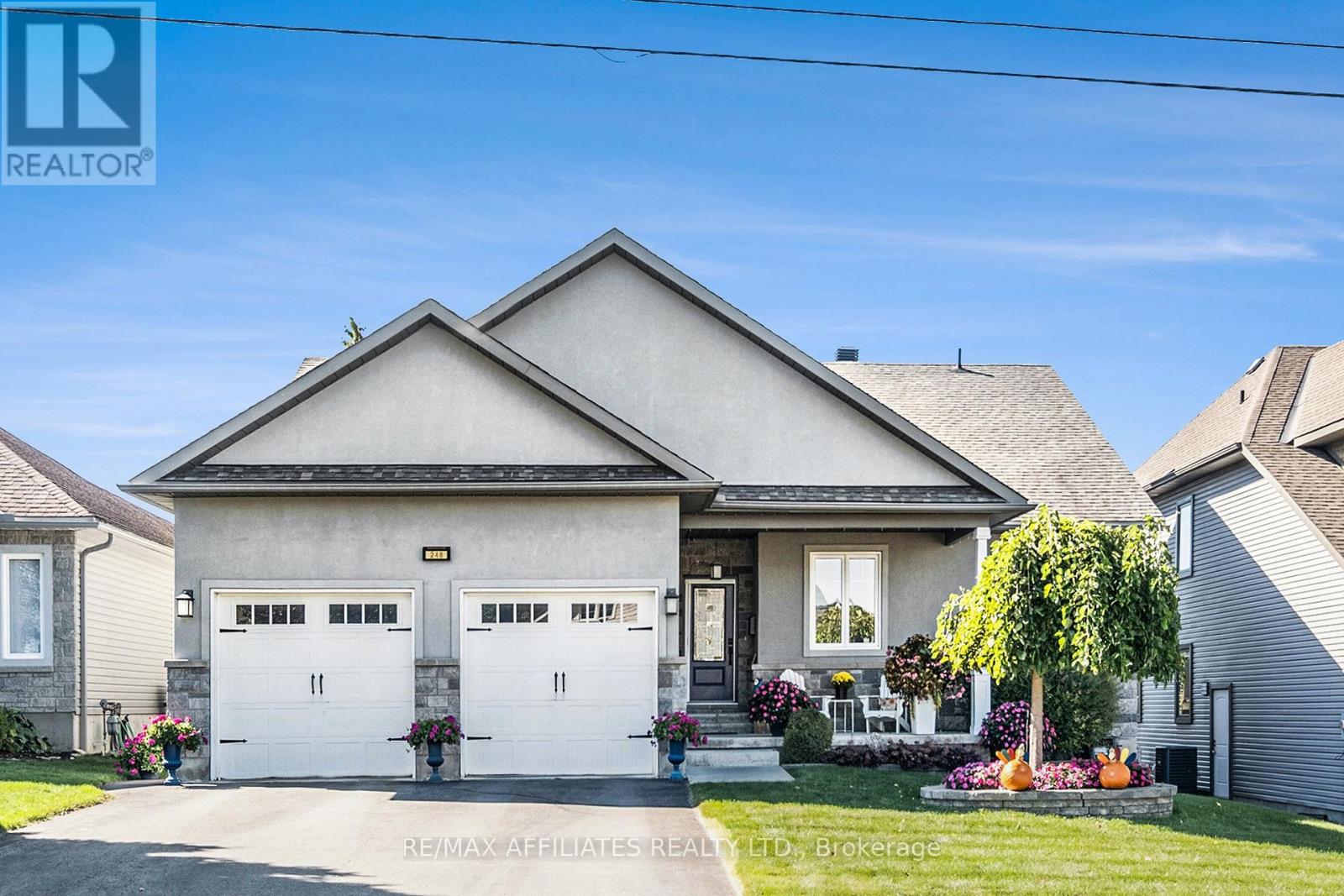 248 LERA STREET, Smiths Falls, Ontario
