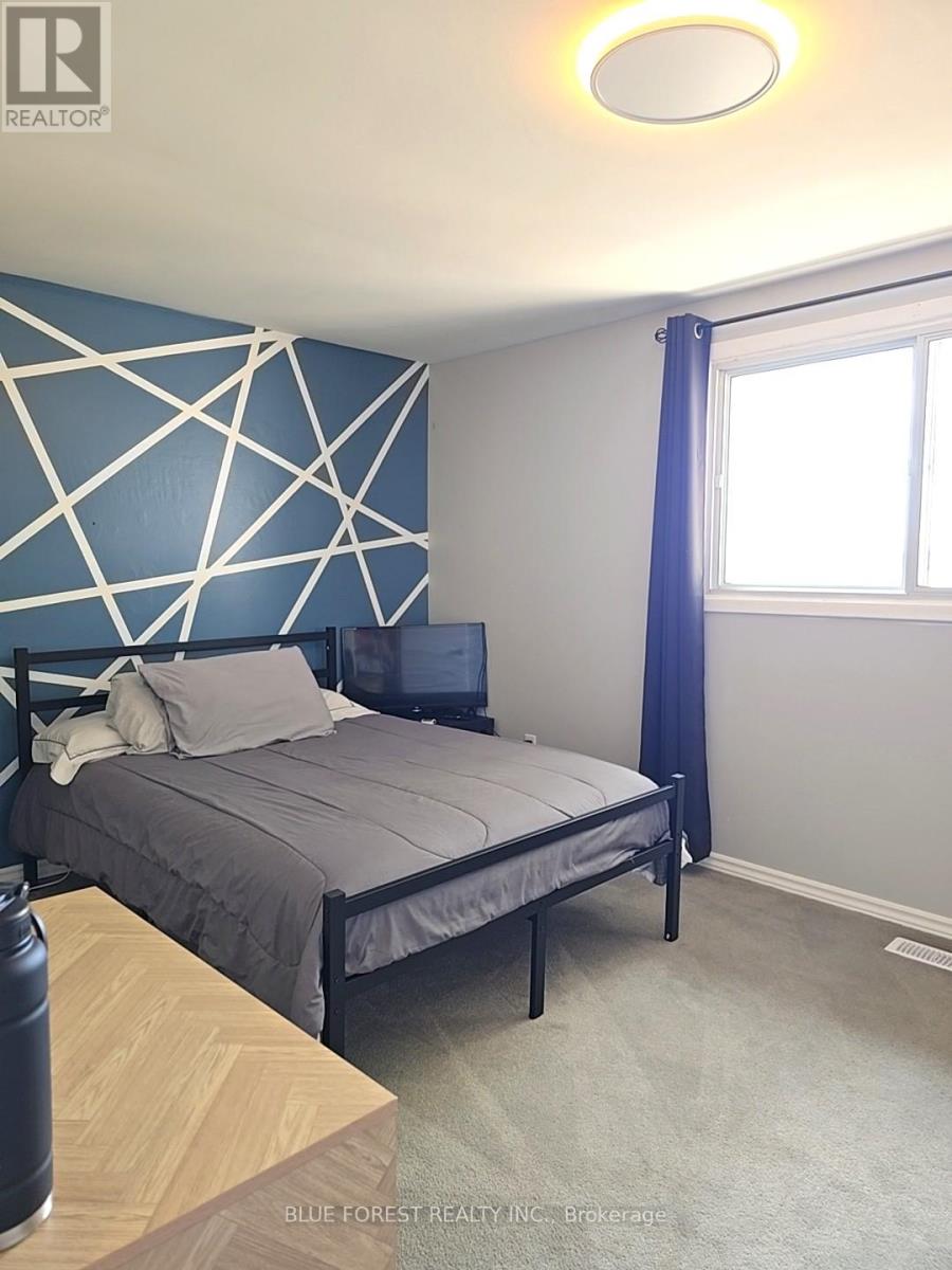 16 - 821 Southdale Road E, London South, Ontario  N6E 1V7 - Photo 15 - X12448156