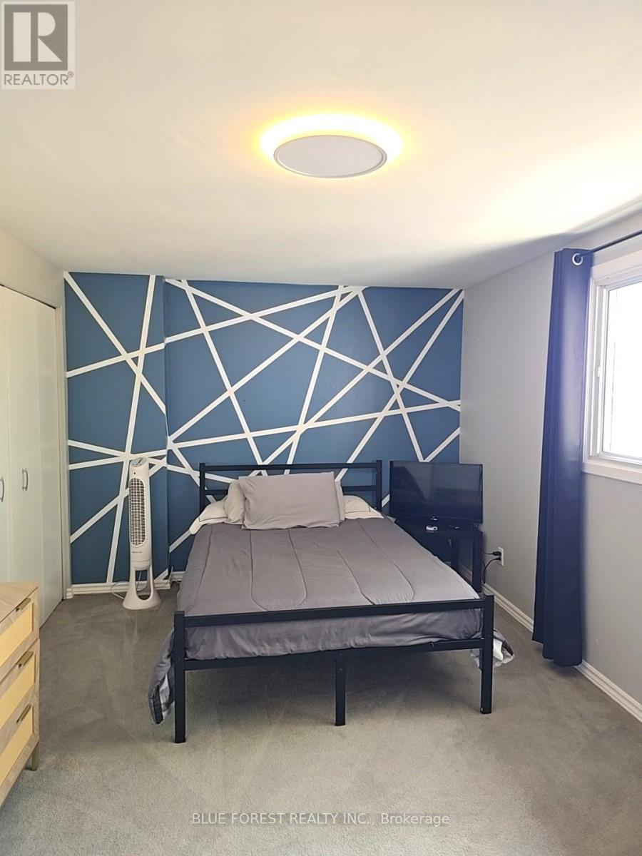 16 - 821 Southdale Road E, London South, Ontario  N6E 1V7 - Photo 16 - X12448156