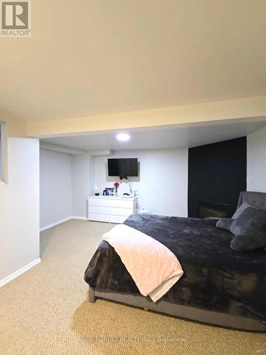 16 - 821 Southdale Road E, London South, Ontario  N6E 1V7 - Photo 18 - X12448156