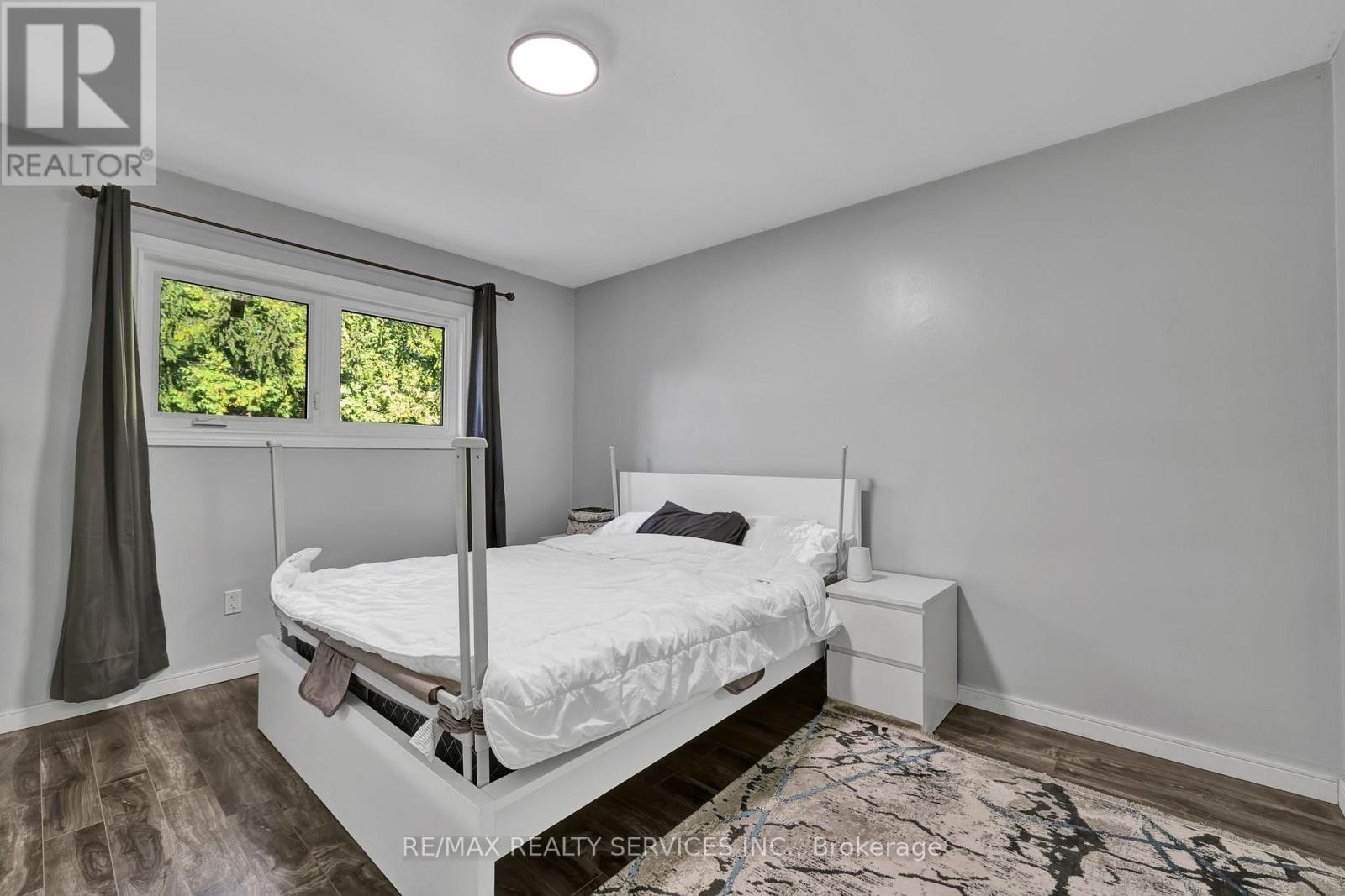 728 West 5th Street, Hamilton, Ontario  L9C 3R2 - Photo 11 - X12448094