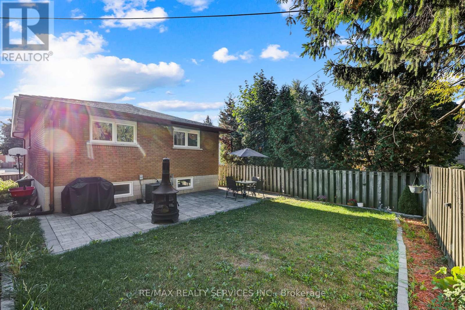 728 West 5th Street, Hamilton, Ontario  L9C 3R2 - Photo 16 - X12448094