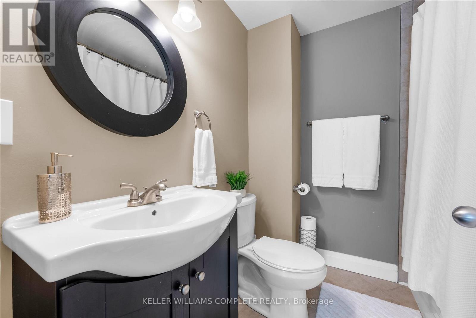 58 Nordale Crescent, Hamilton (Stoney Creek Mountain), Ontario  L8J 1H1 - Photo 19 - X12448101