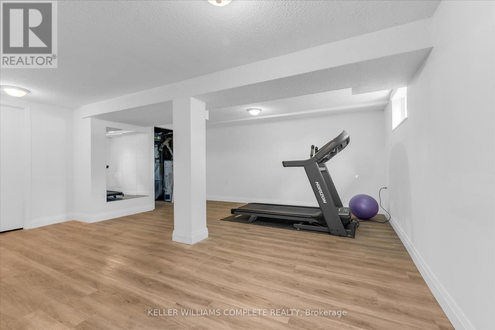 58 Nordale Crescent, Hamilton (Stoney Creek Mountain), Ontario  L8J 1H1 - Photo 20 - X12448101