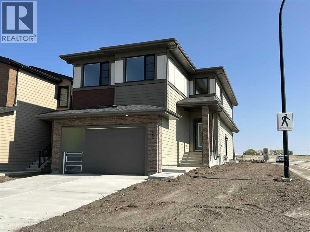 27 Heritage Link, Cochrane, Alberta  T4C 2J8 - Photo 1 - A2249127