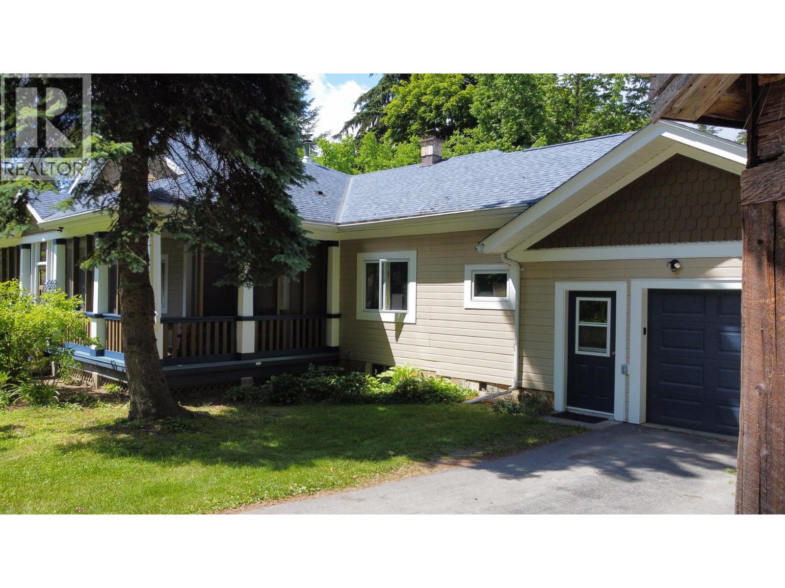 1305 Denver Siding Road, New Denver, British Columbia  V0G 1S1 - Photo 45 - 10365030