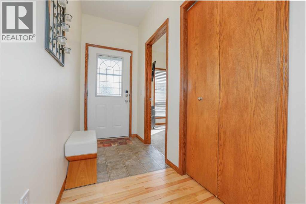 145 Ridgestone Lane, Diamond Valley, Alberta  T0L 0H0 - Photo 4 - A2262234