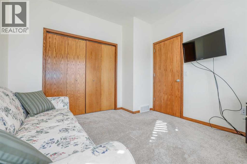 145 Ridgestone Lane, Diamond Valley, Alberta  T0L 0H0 - Photo 6 - A2262234
