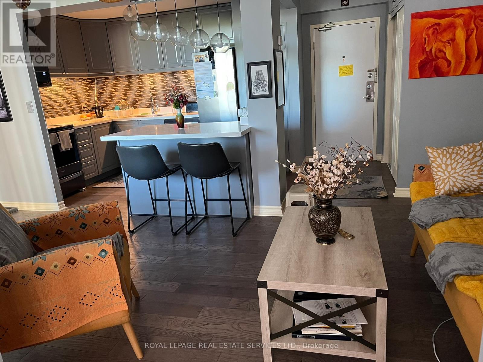 709 - 60 Pavane Linkway, Toronto, Ontario  M3C 2Y6 - Photo 7 - C12446494