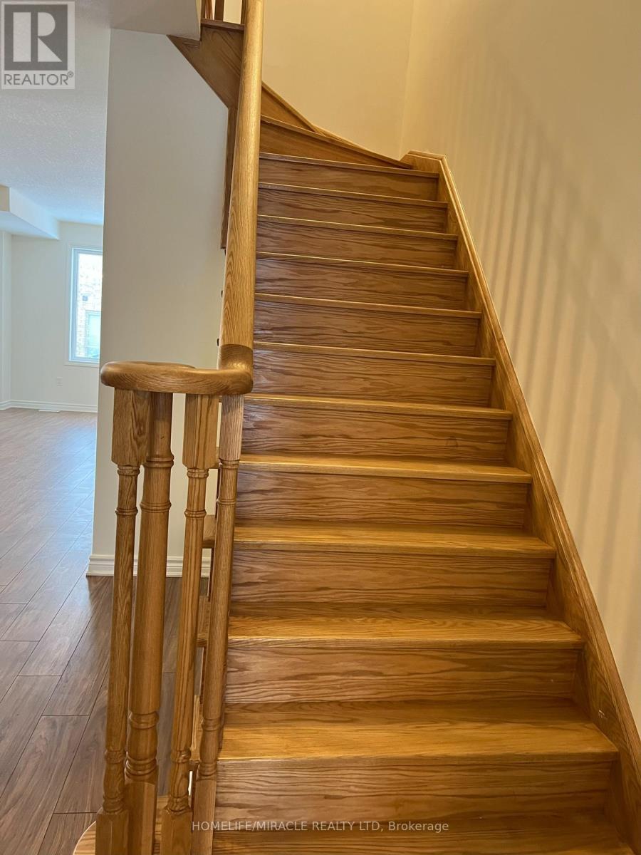 22 Beretta Street, Tillsonburg, Ontario  N4G 0J7 - Photo 3 - X12447180