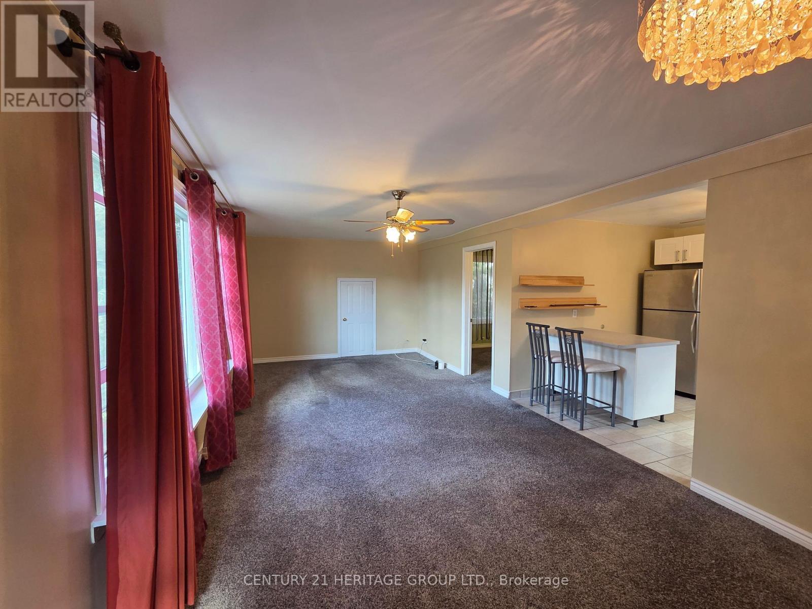 2b - 20336 Bathurst Street E, East Gwillimbury, Ontario  L9N 1P5 - Photo 2 - N12280335