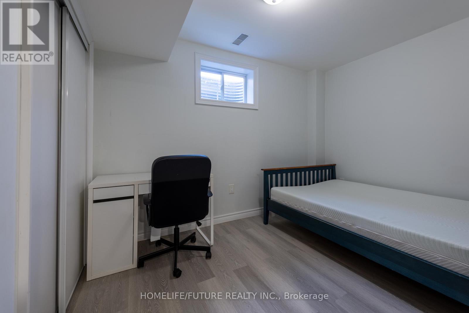 264 Holbeach Court, Waterloo, Ontario  N2J 4Y7 - Photo 43 - X12385280