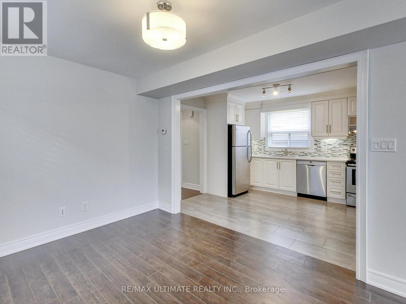 Apt #2 - 40 Ashbury Avenue, Toronto, Ontario  M6E 1V7 - Photo 7 - C12448118
