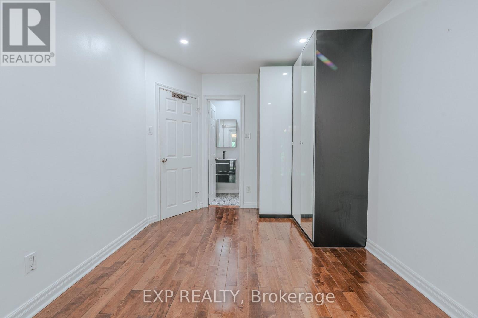 72 Billington Crescent, Toronto, Ontario  M3A 2G6 - Photo 19 - C12448139