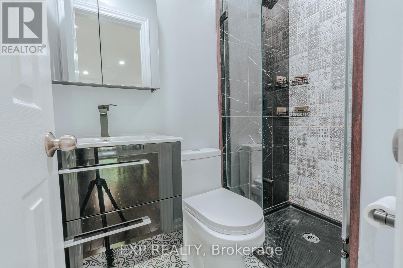 72 Billington Crescent, Toronto, Ontario  M3A 2G6 - Photo 21 - C12448139