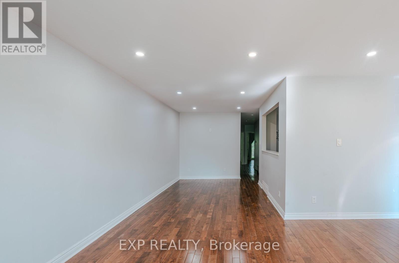 72 Billington Crescent, Toronto, Ontario  M3A 2G6 - Photo 3 - C12448139