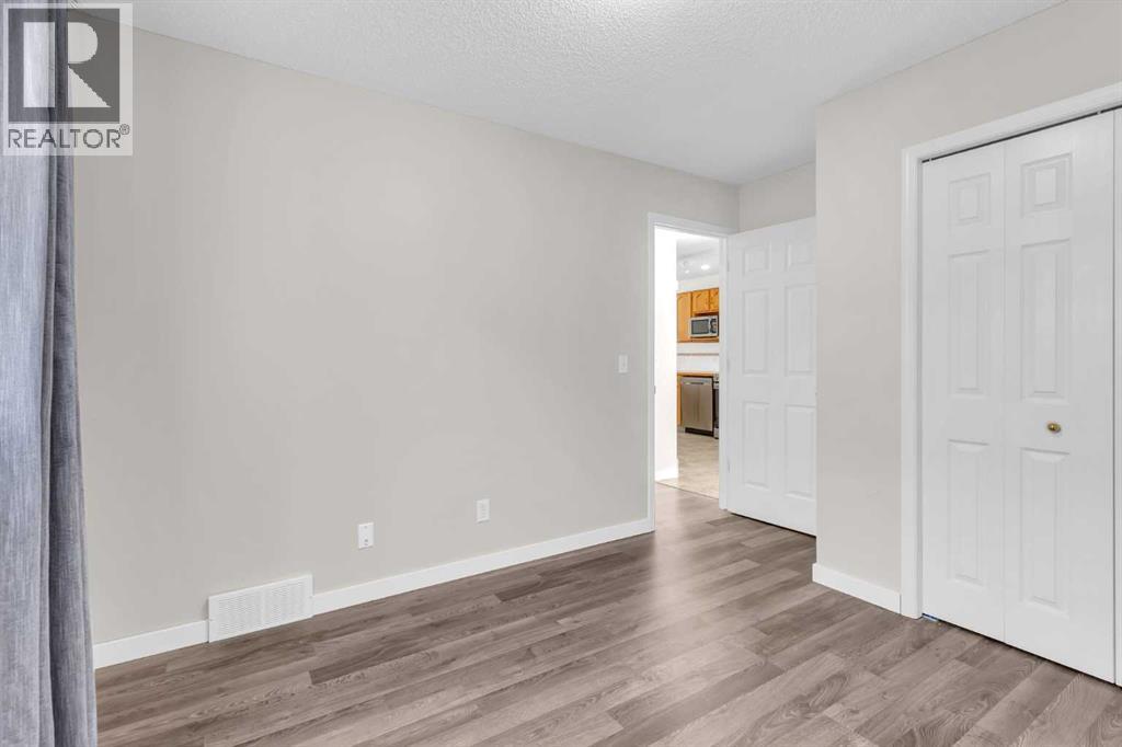 110 West Creek Bay, Chestermere, Alberta  T1X 1K7 - Photo 24 - A2262218