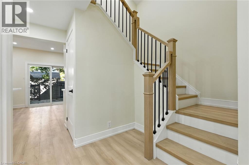 9 Alice Street, Hamilton, Ontario  L8H 4R5 - Photo 14 - 40776937