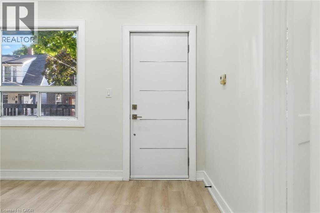 9 Alice Street, Hamilton, Ontario  L8H 4R5 - Photo 4 - 40776937