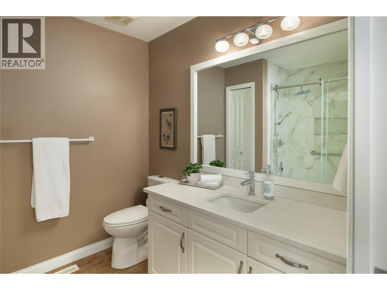 5175 Sandhills Drive Kelowna Photo 15