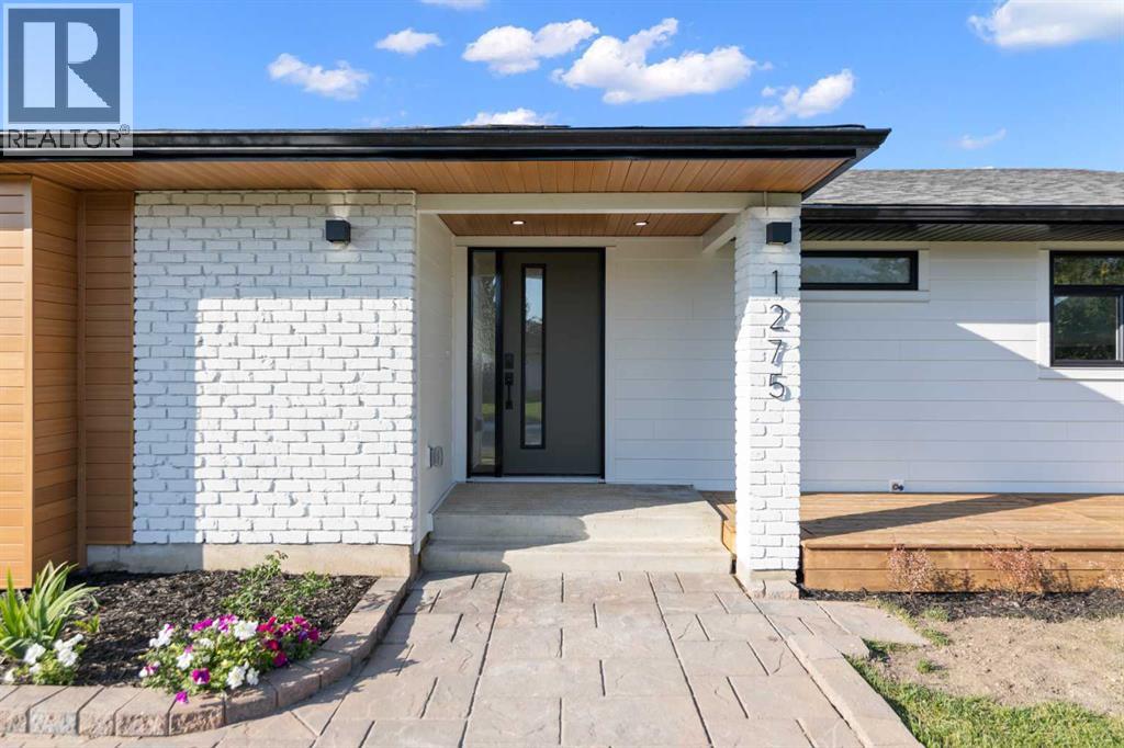 1275 Lake Sundance Crescent Se, Calgary, Alberta  T2J 2S7 - Photo 3 - A2251769