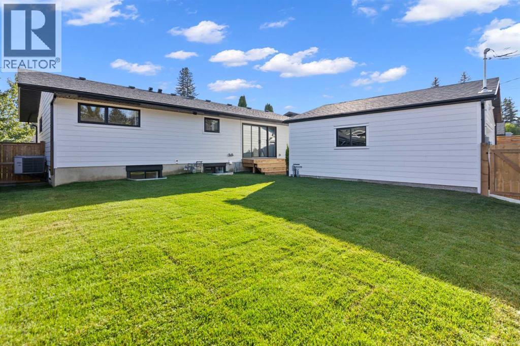 1275 Lake Sundance Crescent Se, Calgary, Alberta  T2J 2S7 - Photo 39 - A2251769