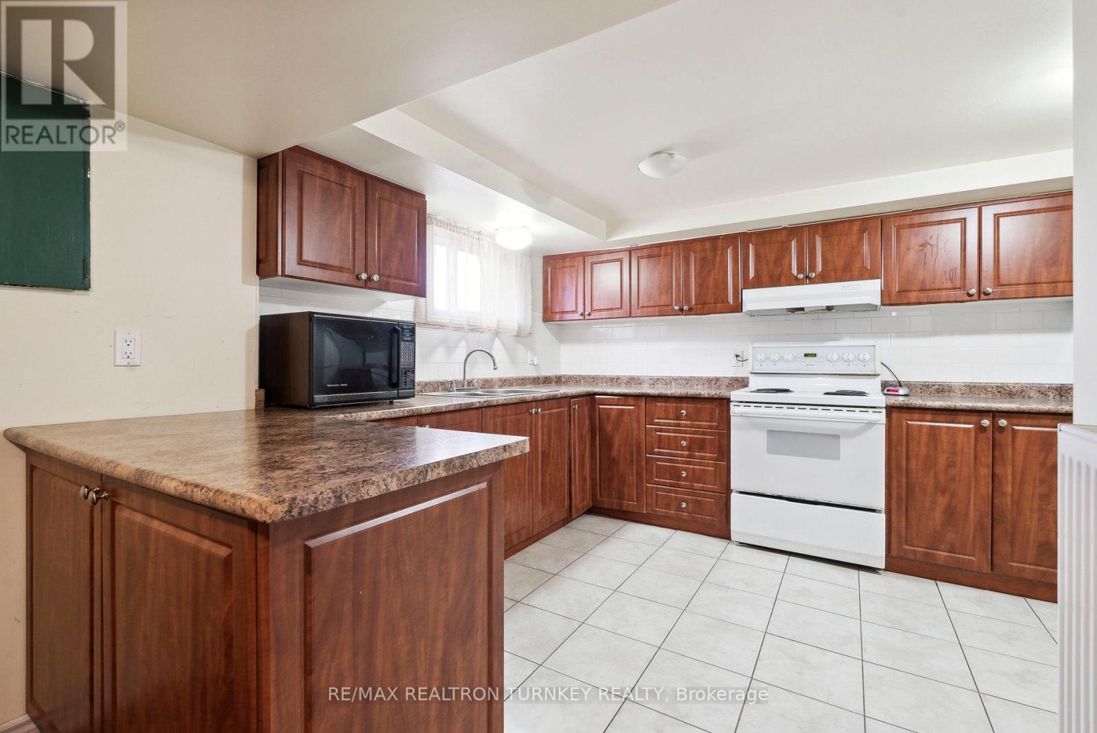 3 Grencer Road, Bradford West Gwillimbury, Ontario  L3Z 3Z2 - Photo 15 - N12448117
