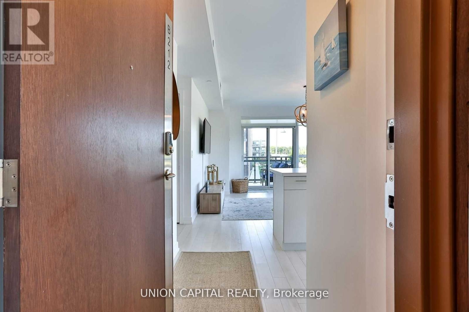 B212 - 271 Sea Ray Avenue, Innisfil, Ontario  L9S 0J4 - Photo 2 - N12448144