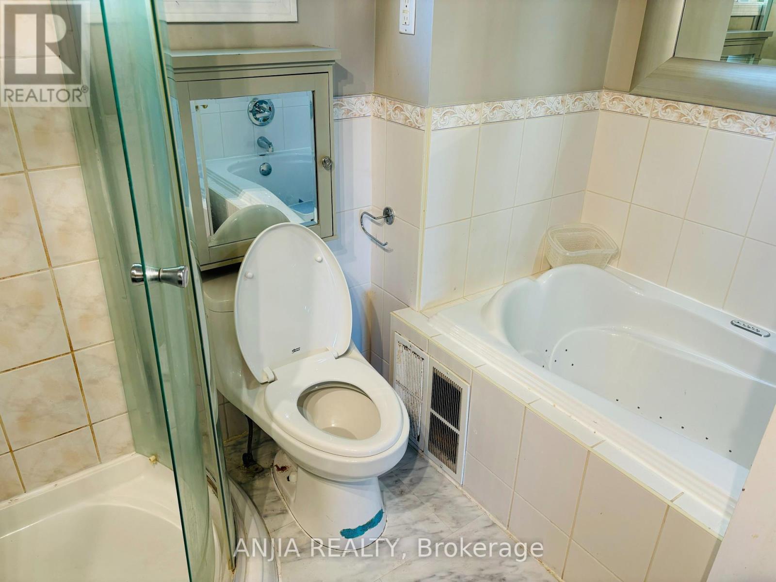 555 Raymerville Drive, Markham, Ontario  L3P 6G3 - Photo 17 - N12448158