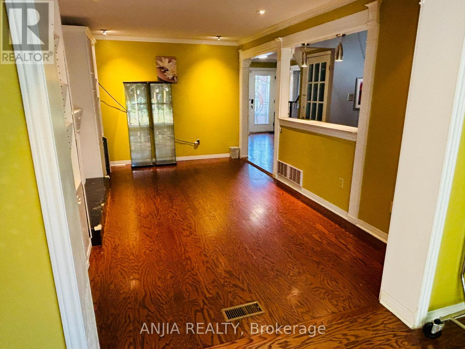 555 Raymerville Drive, Markham, Ontario  L3P 6G3 - Photo 6 - N12448158
