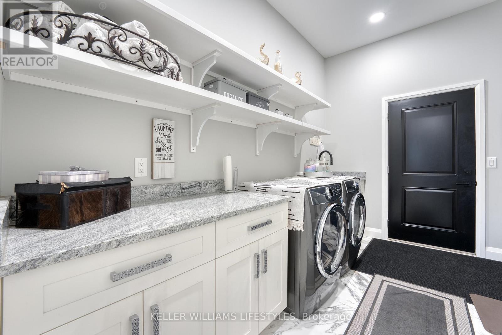 1316 Deer Run Road, Leamington, Ontario  N8H 3V7 - Photo 17 - X12448201
