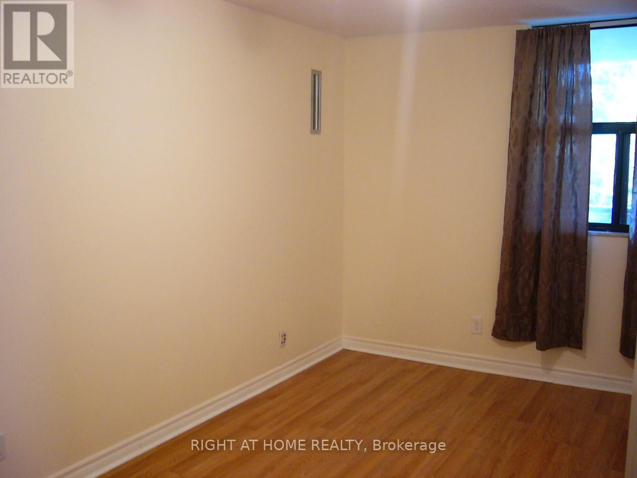 302 - 10 Tangreen Court, Toronto, Ontario  M2M 4B9 - Photo 8 - C12448016