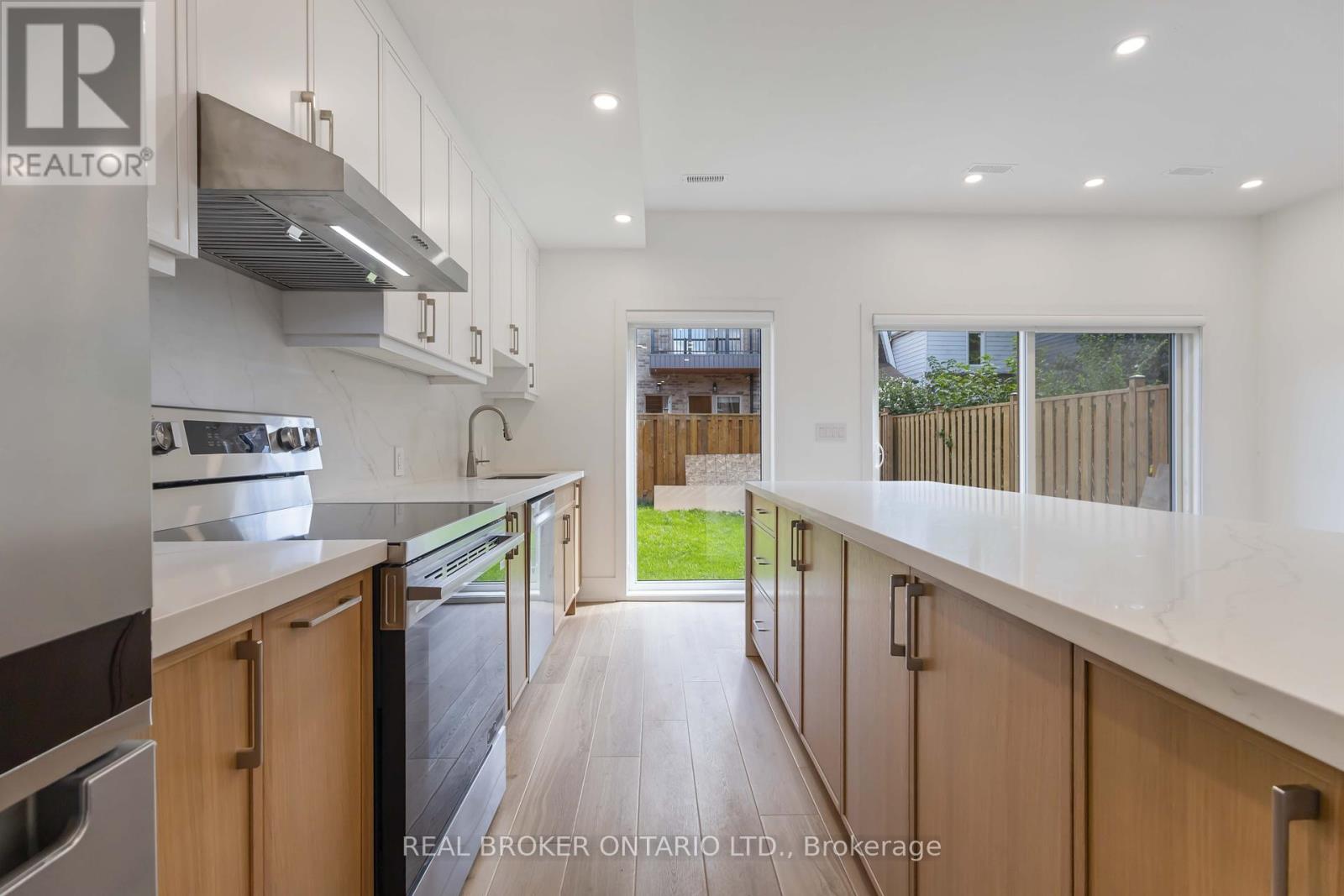 Unit L - 72 Jones Avenue, Toronto, Ontario  M4M 2Z8 - Photo 14 - E12434140