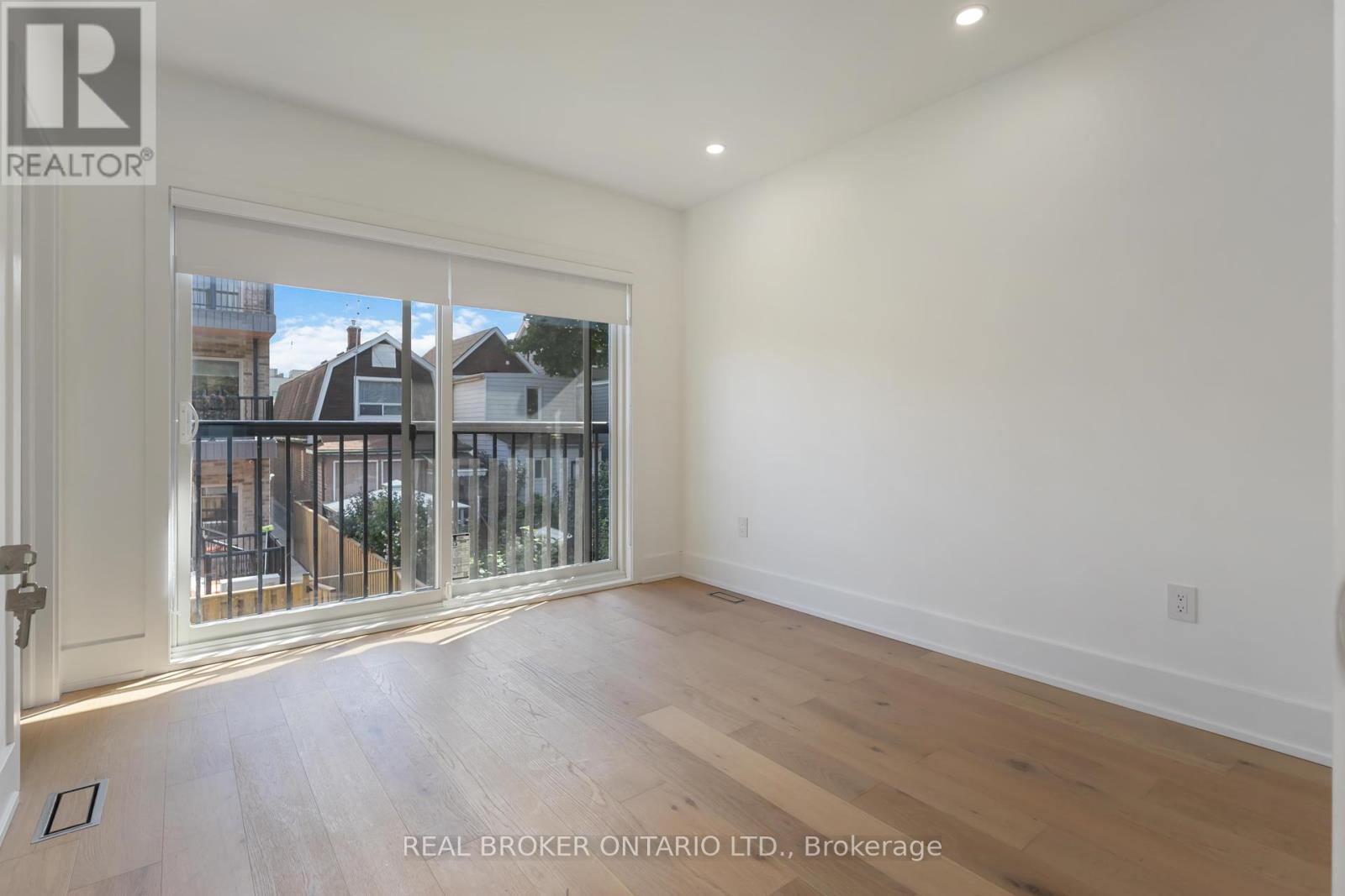 Unit L - 72 Jones Avenue, Toronto, Ontario  M4M 2Z8 - Photo 17 - E12434140