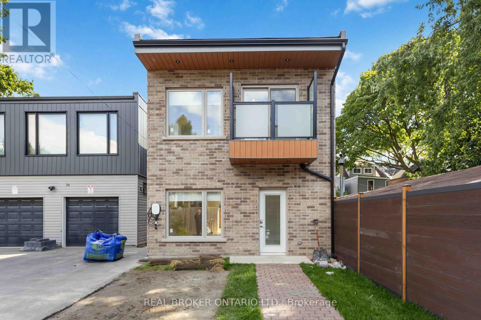Unit L - 72 Jones Avenue, Toronto, Ontario  M4M 2Z8 - Photo 7 - E12434140