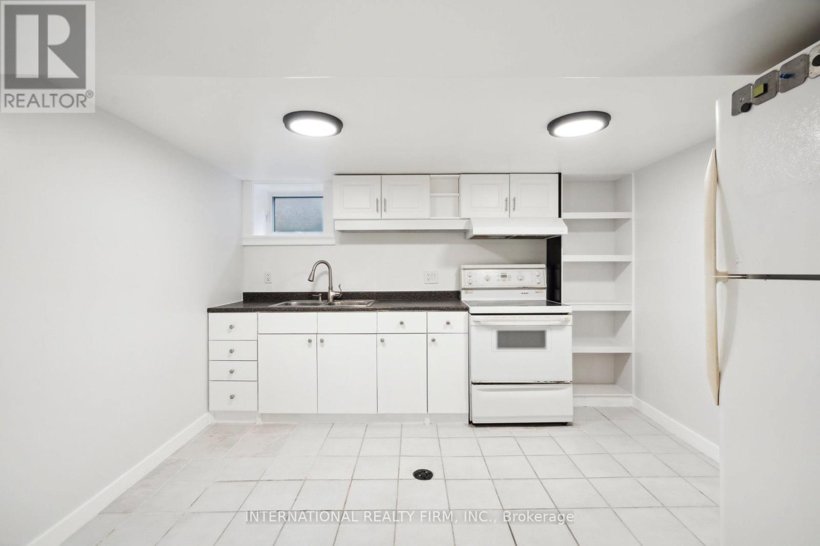 1928 Lawrence Avenue W, Toronto, Ontario  M9N 1H2 - Photo 34 - W12448112