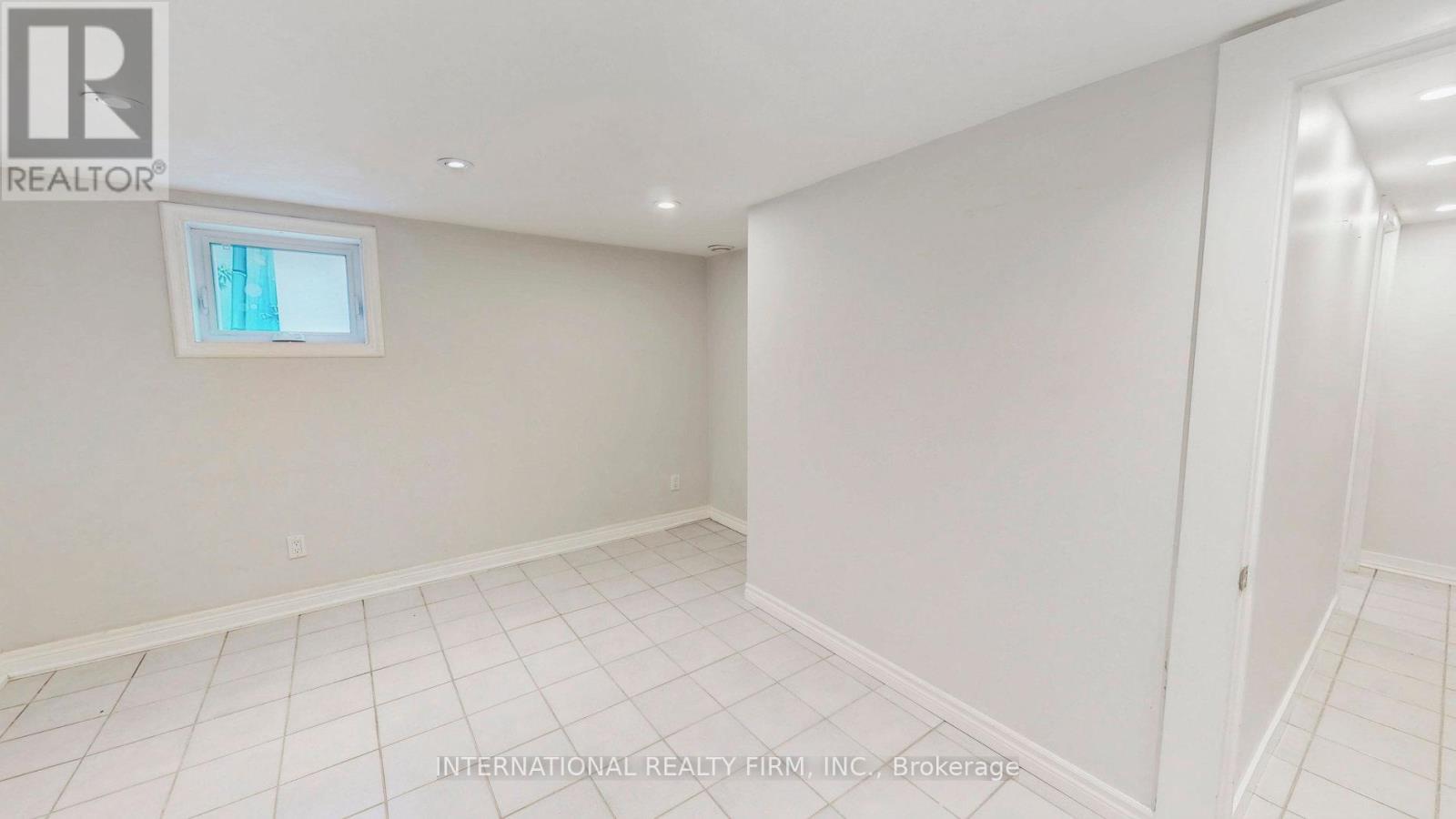 1928 Lawrence Avenue W, Toronto, Ontario  M9N 1H2 - Photo 39 - W12448112