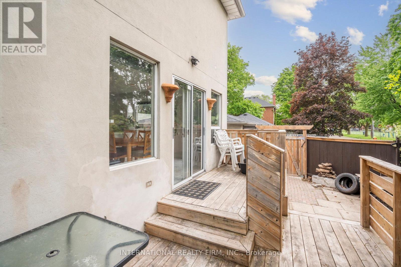 1928 Lawrence Avenue W, Toronto, Ontario  M9N 1H2 - Photo 44 - W12448112