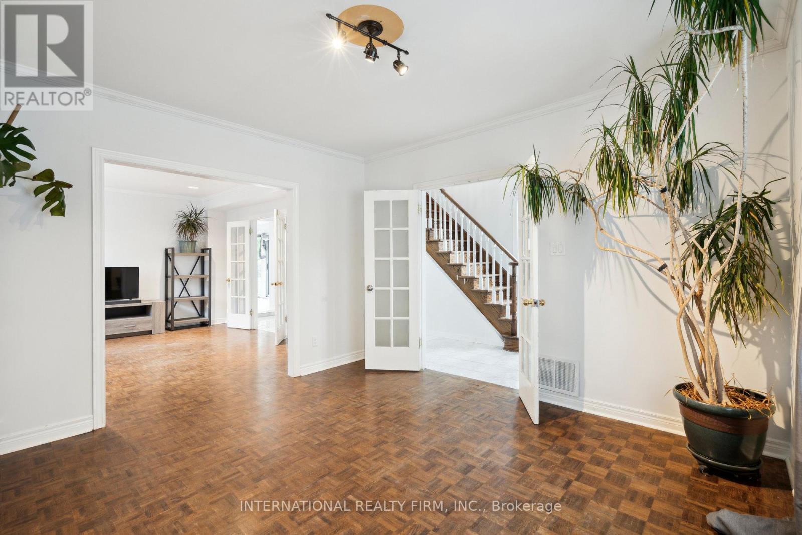 1928 Lawrence Avenue W, Toronto, Ontario  M9N 1H2 - Photo 9 - W12448112