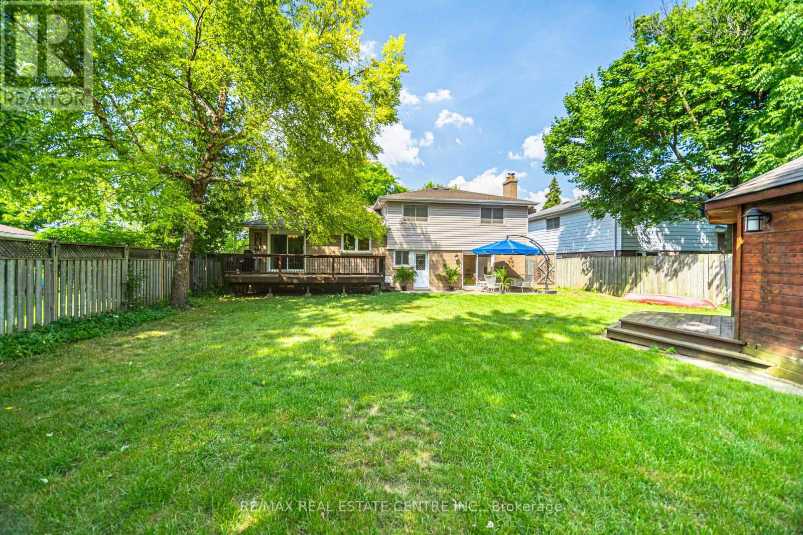 45 Core Crescent, Brampton (Brampton East), Ontario  L6W 2G6 - Photo 11 - W12448120