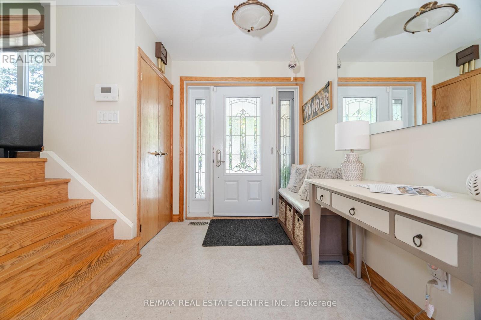45 Core Crescent, Brampton (Brampton East), Ontario  L6W 2G6 - Photo 12 - W12448120