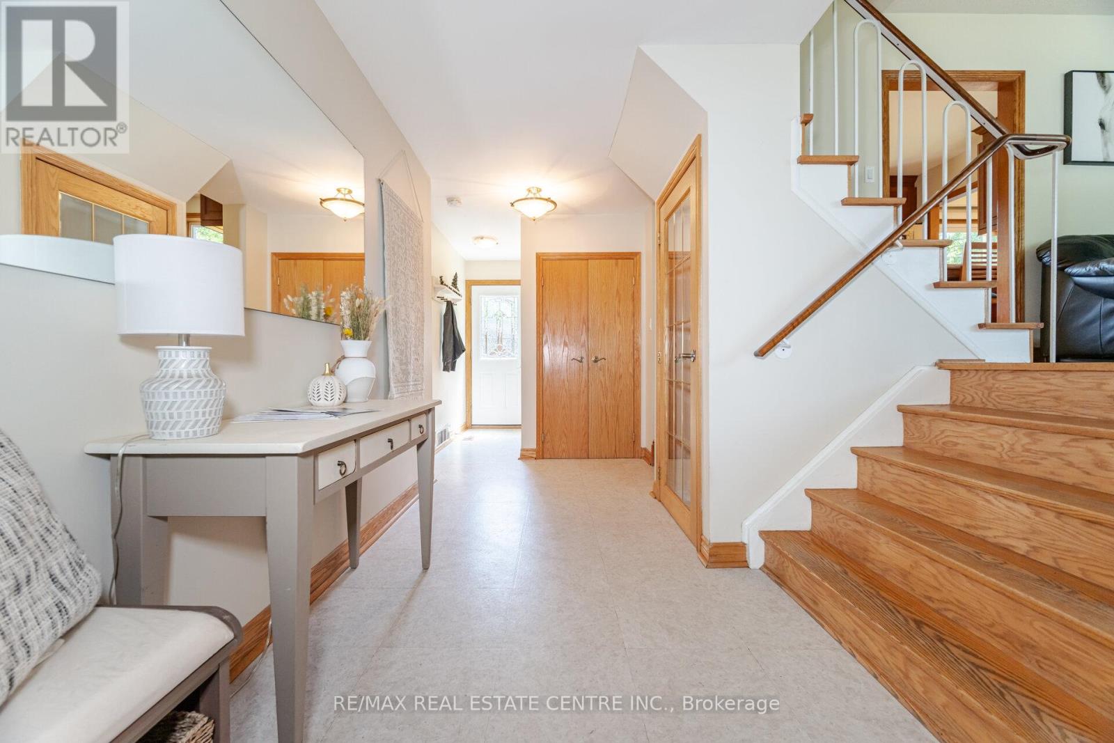 45 Core Crescent, Brampton (Brampton East), Ontario  L6W 2G6 - Photo 13 - W12448120