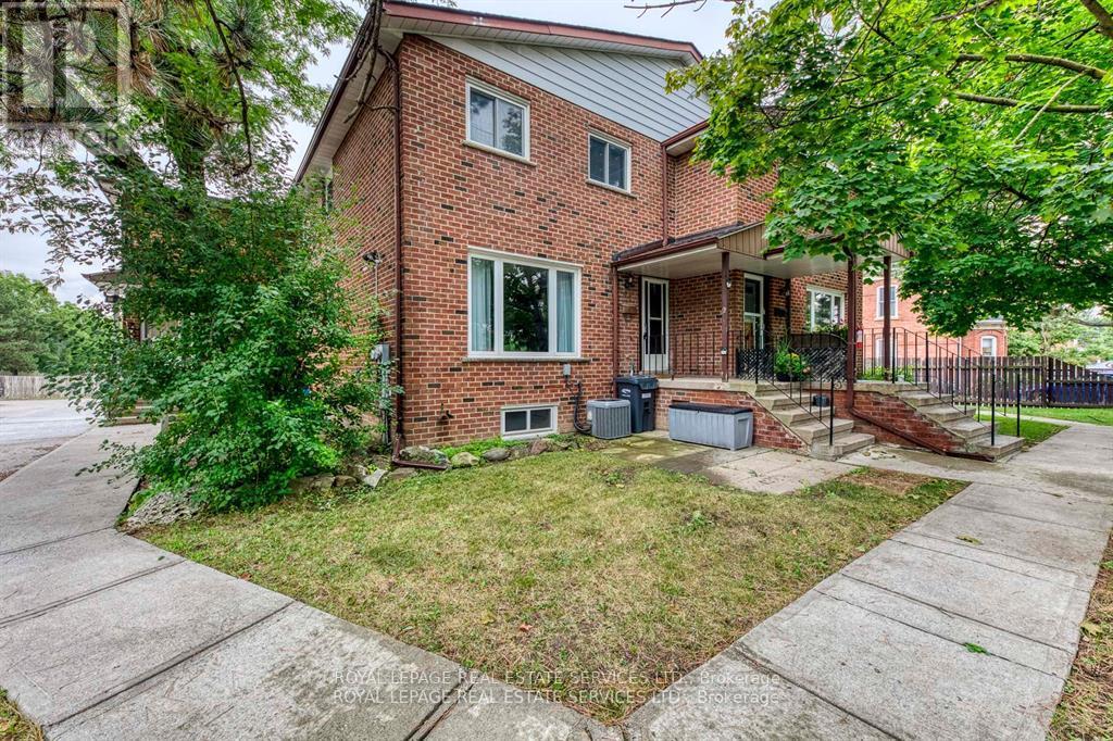 97 Martin Street, Milton, Ontario  L9T 2R3 - Photo 17 - W12448129