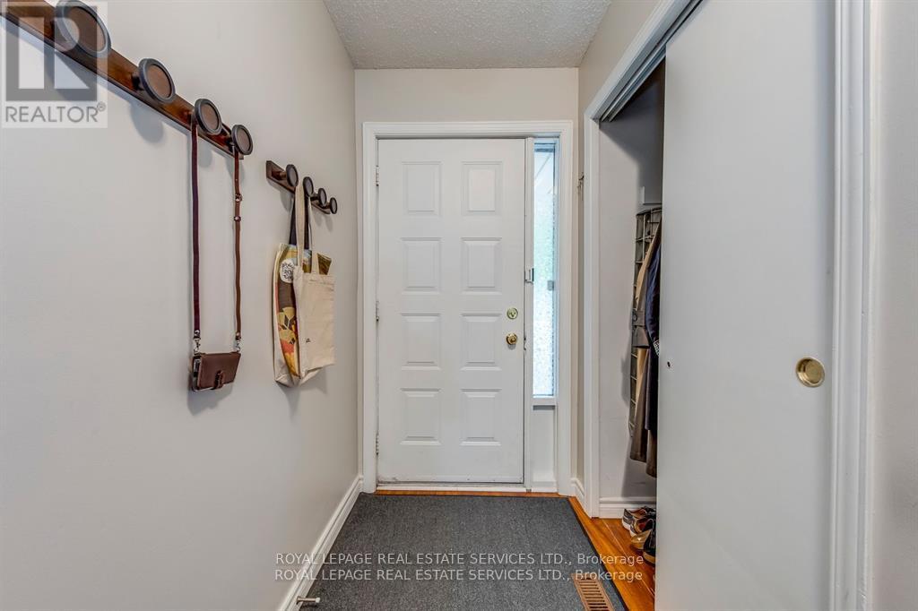 97 Martin Street, Milton, Ontario  L9T 2R3 - Photo 4 - W12448129