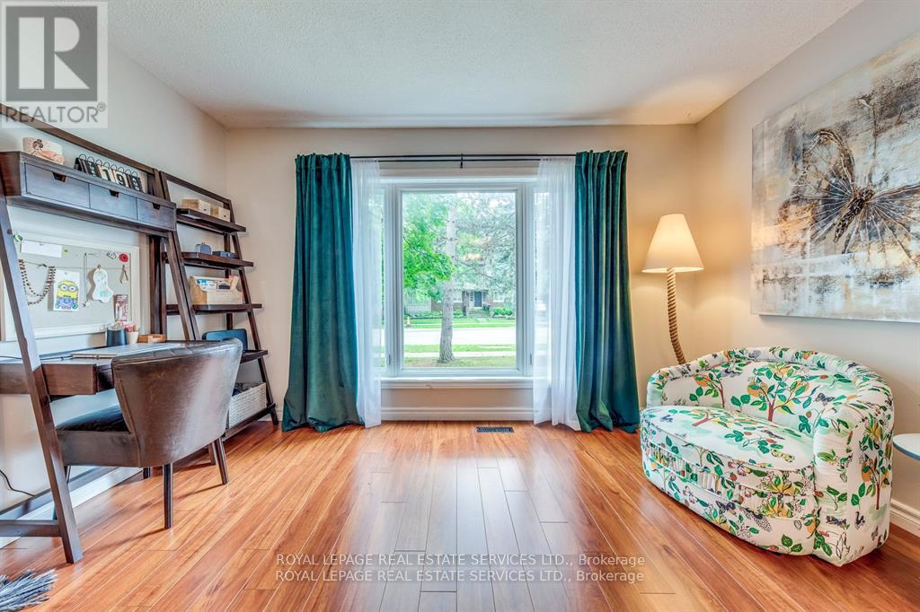 97 Martin Street, Milton, Ontario  L9T 2R3 - Photo 6 - W12448129