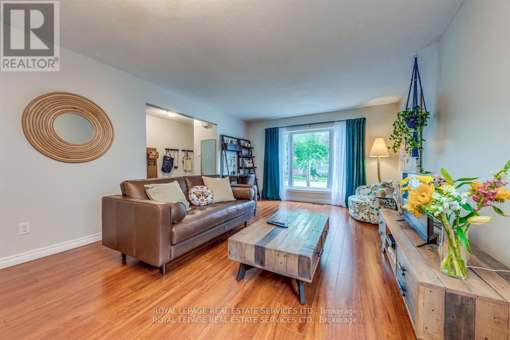 97 Martin Street, Milton, Ontario  L9T 2R3 - Photo 7 - W12448129