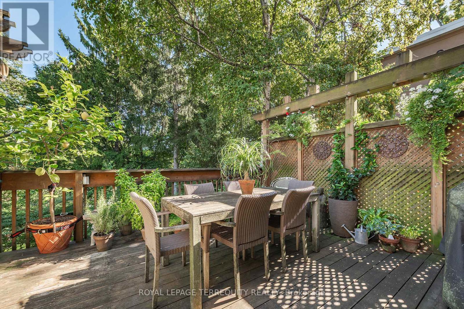 223 Riverside Drive, Toronto (High Park-Swansea), Ontario  M6S 4A8 - Photo 40 - W12448170