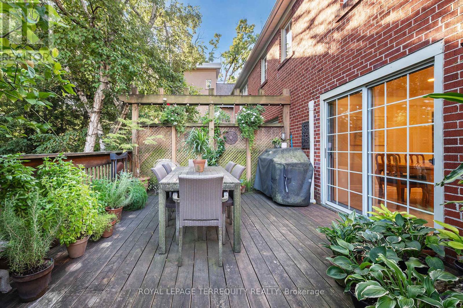 223 Riverside Drive, Toronto (High Park-Swansea), Ontario  M6S 4A8 - Photo 41 - W12448170
