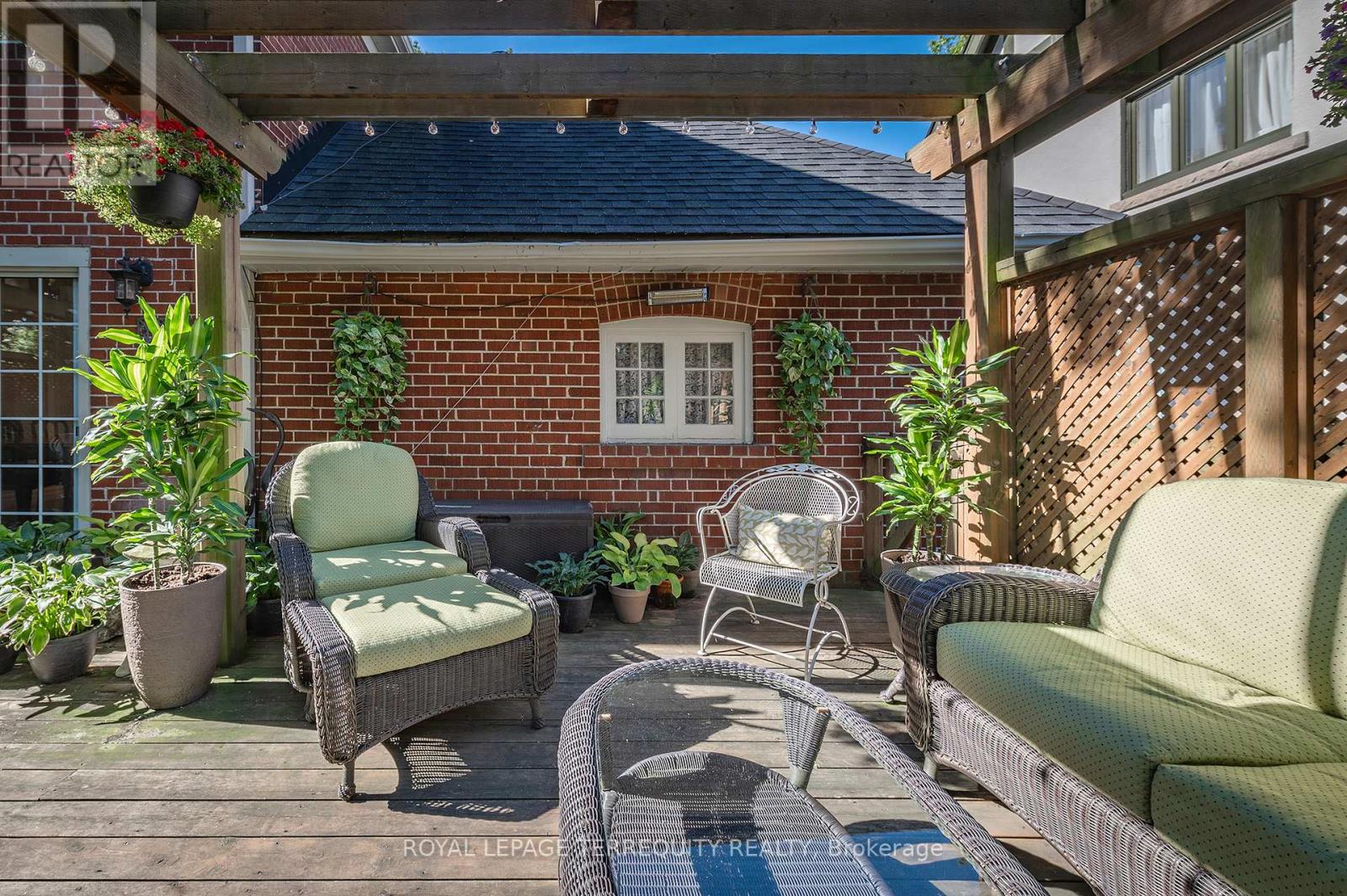 223 Riverside Drive, Toronto (High Park-Swansea), Ontario  M6S 4A8 - Photo 44 - W12448170