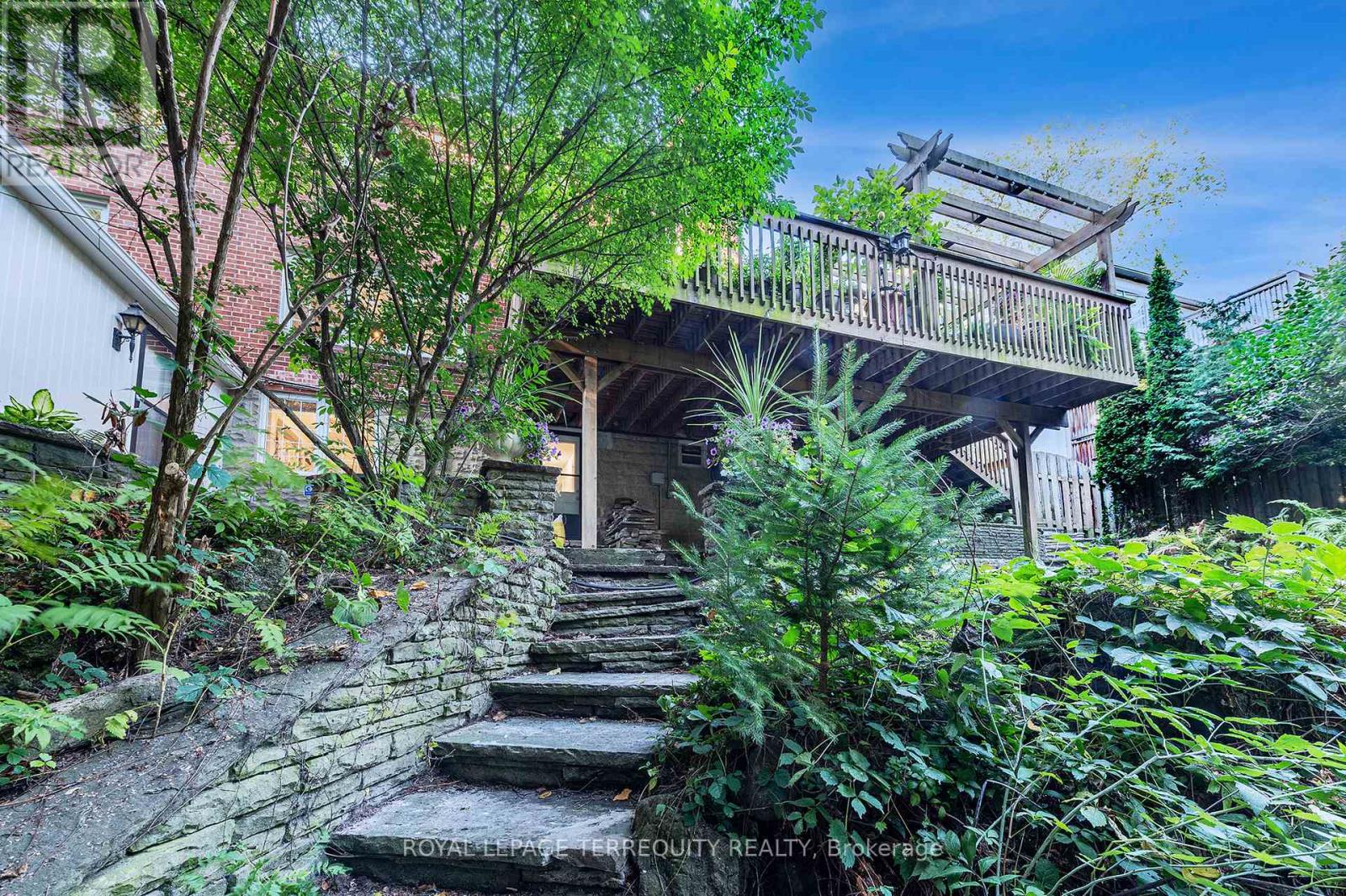 223 Riverside Drive, Toronto (High Park-Swansea), Ontario  M6S 4A8 - Photo 48 - W12448170